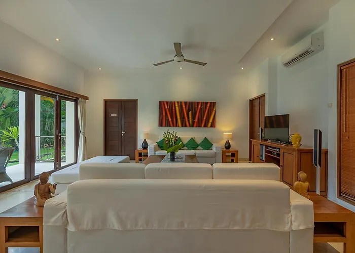 Bali Lotus Villa Seminyak