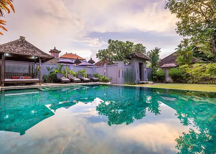 Bali Lotus Villa *